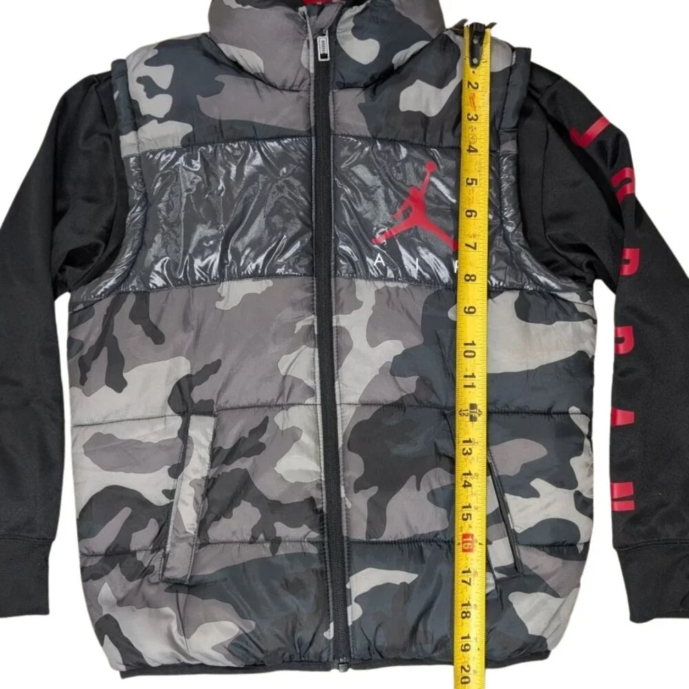Jordan Youth Small 8-10 Grey Camo Puffer Vest Hoodie Jacket Red Fleece Lined